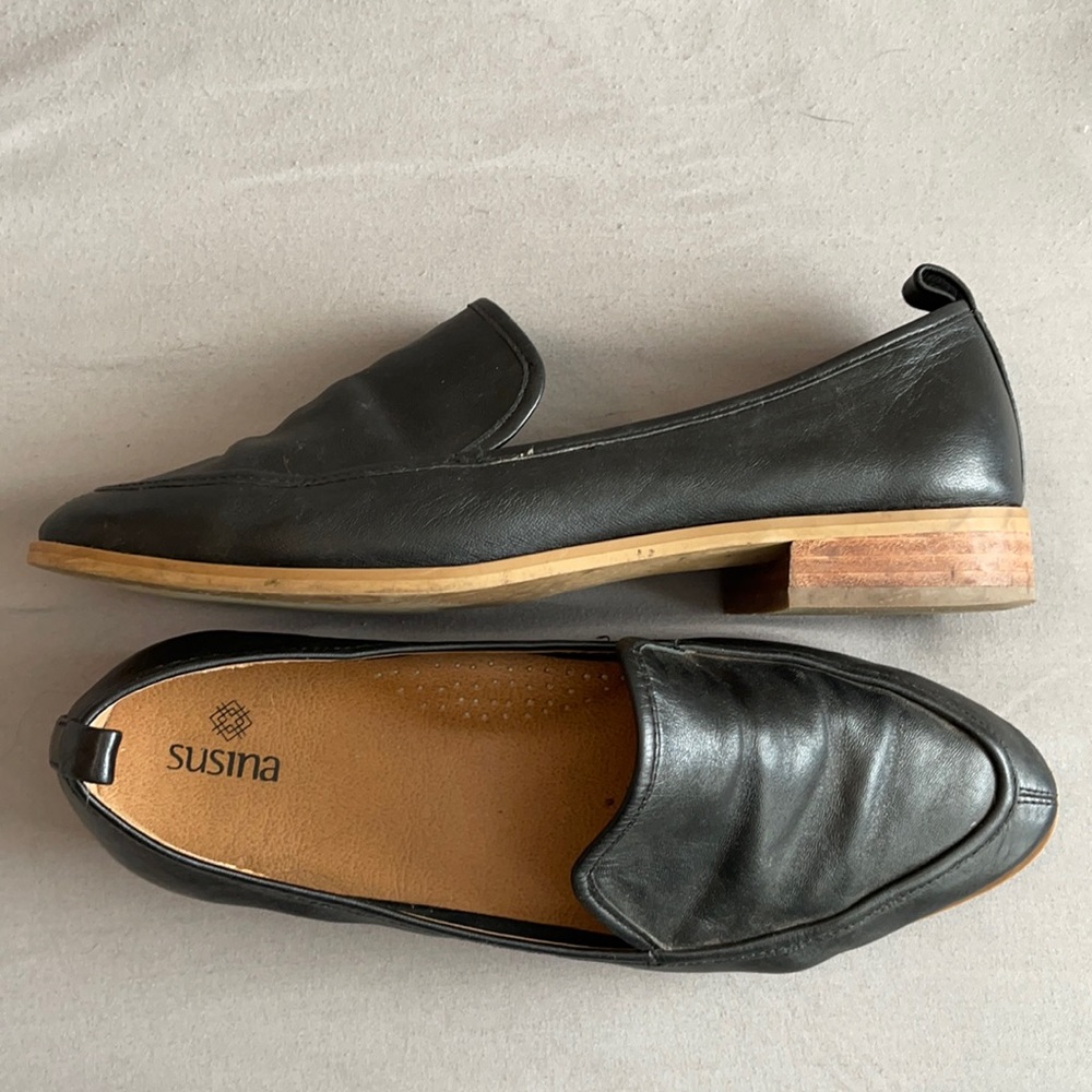 EUC Susina’s Black leather flat shoes
